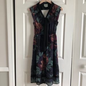 Maeve Pussy Bow Sleeveless Mauve Floral Dress